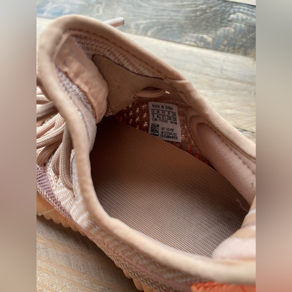 Yeezy Boost 350 - Picture 10 of 10